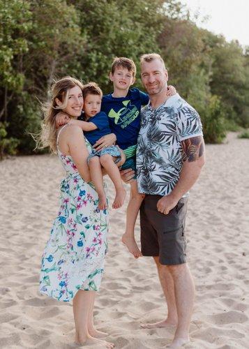 mobile - carousel-hero-element image-3