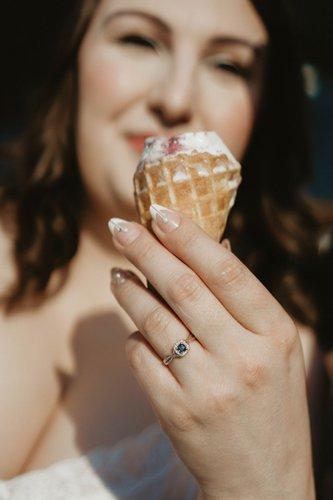 mobile - carousel-hero-element image-7